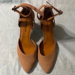 Lucky Brand Women's Tan Ankle Strap 3 inch heels size 9.5